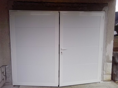 Dvokrilna garažna vrata - bela