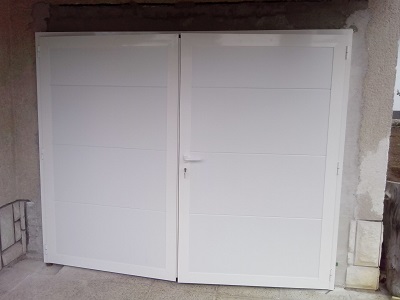 Dvokrilna garažna vrata - bela